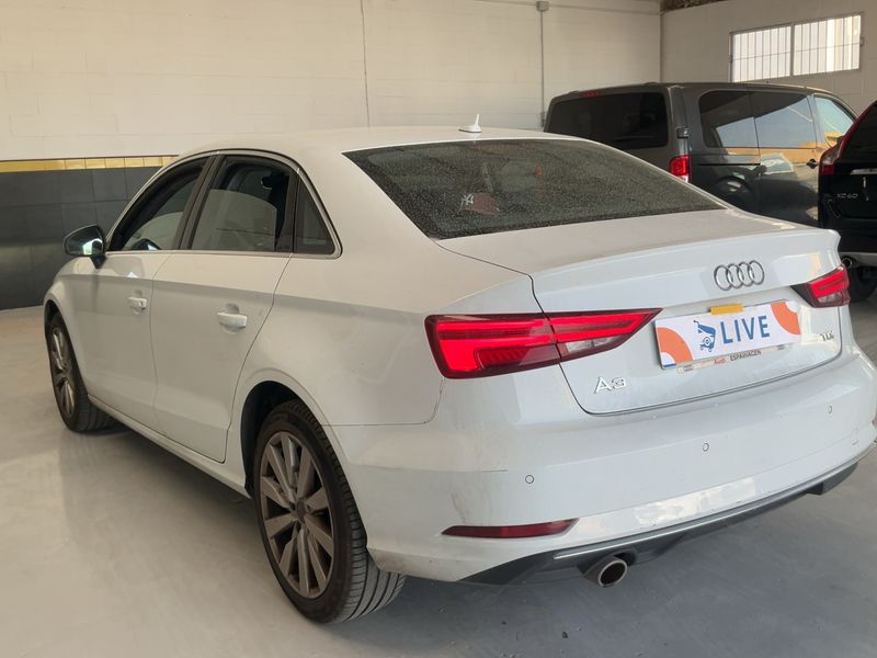 Audi A3 Limousine 1.6 TDI Design 2018 – снимка 6