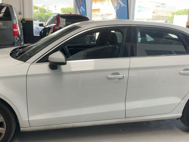 Audi A3 Limousine 1.6 TDI Design 2018 – снимка 4