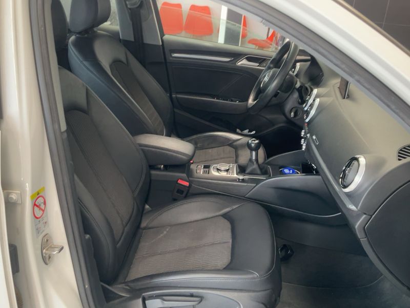 Audi A3 Limousine 1.6 TDI Design 2018 – снимка 16