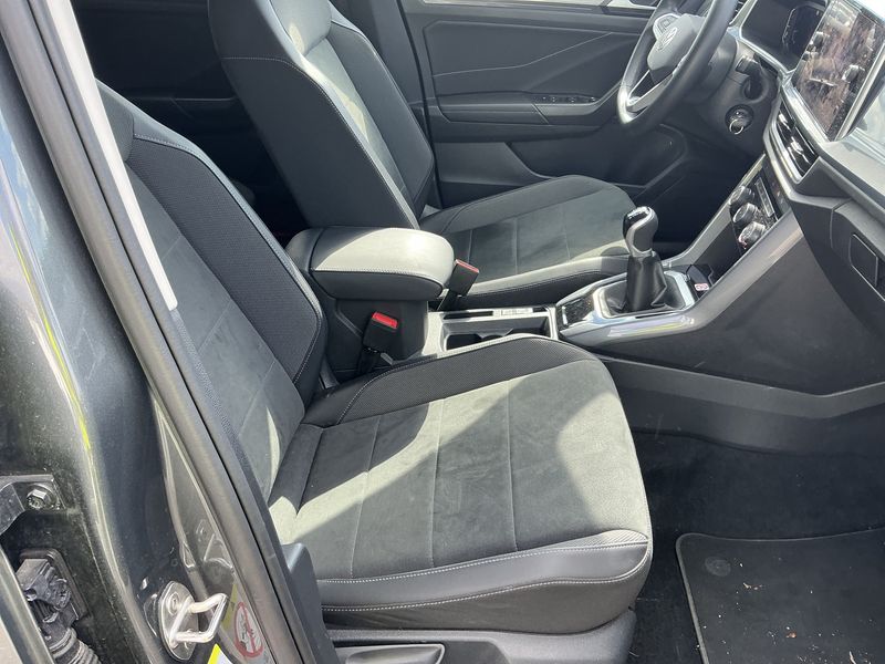 Volkswagen T-Roc 1.5 TSI ACT Style 2025 – снимка 10