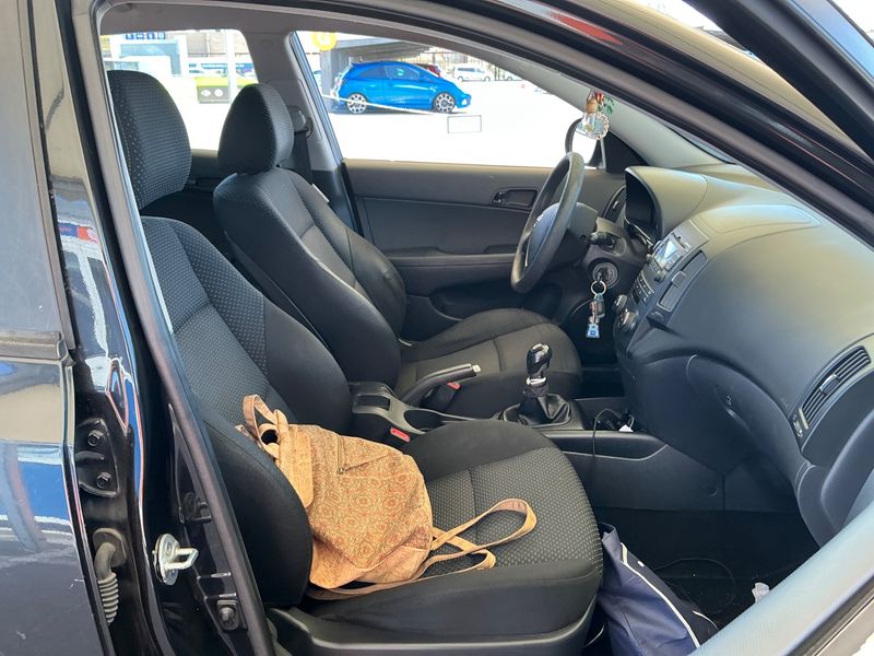 Hyundai i30 1.6 CRDi Classic 2011 – снимка 3