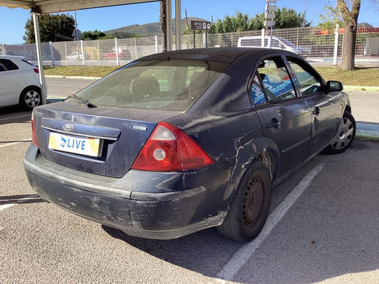 Ford Mondeo 2.0 TDCi Futura 2004 – снимка 2