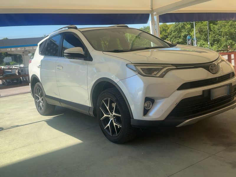 Toyota RAV 4 2.0 D-4D Lounge 2016 – снимка 12