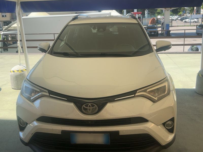 Toyota RAV 4 2.0 D-4D Lounge 2016 – снимка 14