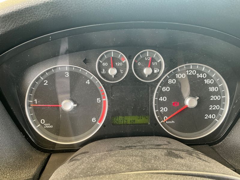 Ford Focus 1.8 TDCi Ghia 2007 – снимка 4