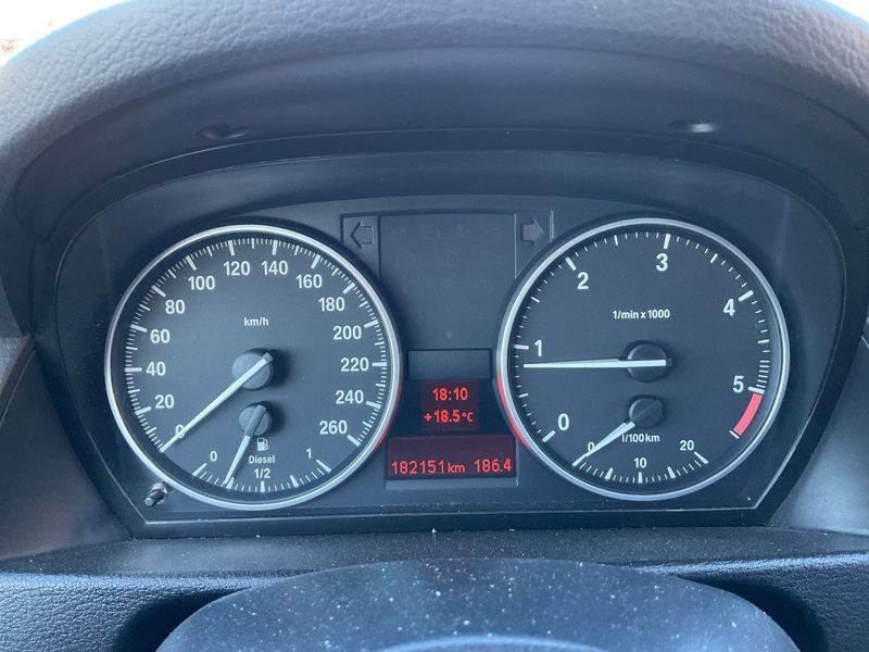 BMW X1 sDrive 18d 2011 – снимка 18