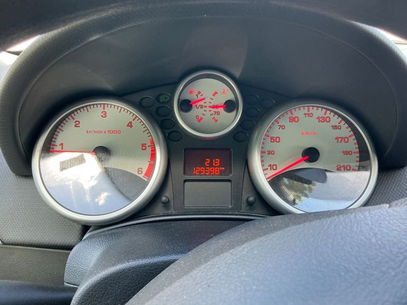 Peugeot 207 1.4 HDi Tendance 2010 – снимка 4
