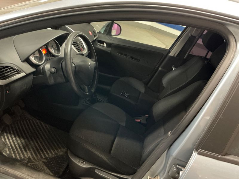 Peugeot 207 1.4 HDi Tendance 2010 – снимка 3