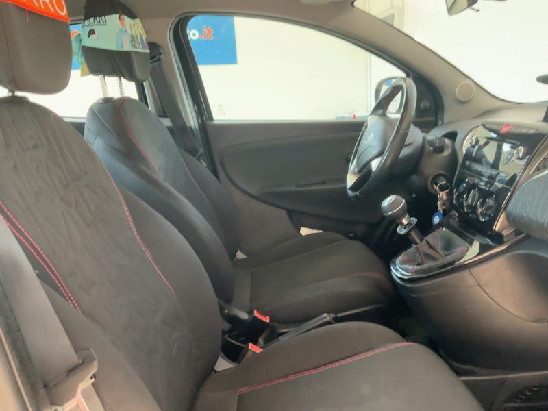 Lancia Ypsilon 1.2 Elefantino 2013 – снимка 17