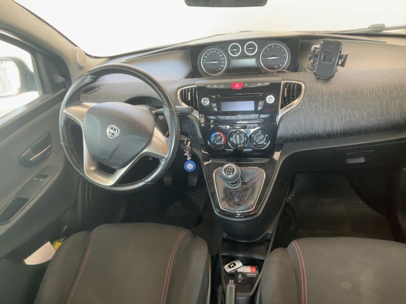 Lancia Ypsilon 1.2 Elefantino 2013 – снимка 18