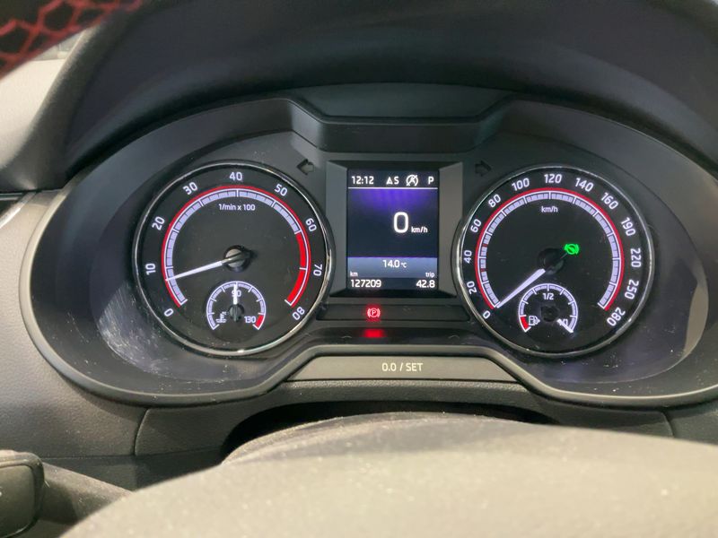 Skoda Octavia 2.0 TSI RS 2017 – снимка 19