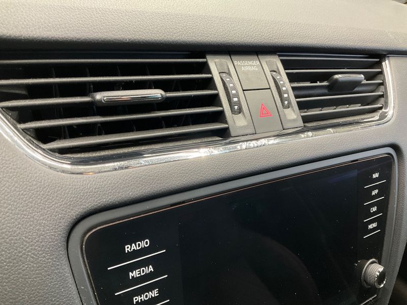 Skoda Octavia 2.0 TSI RS 2017 – снимка 28