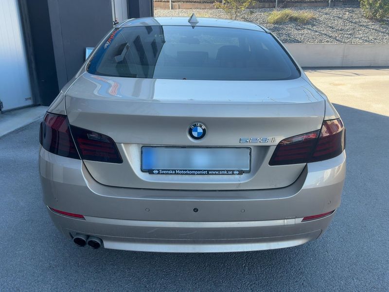 BMW 5er 523i 2010 – снимка 7