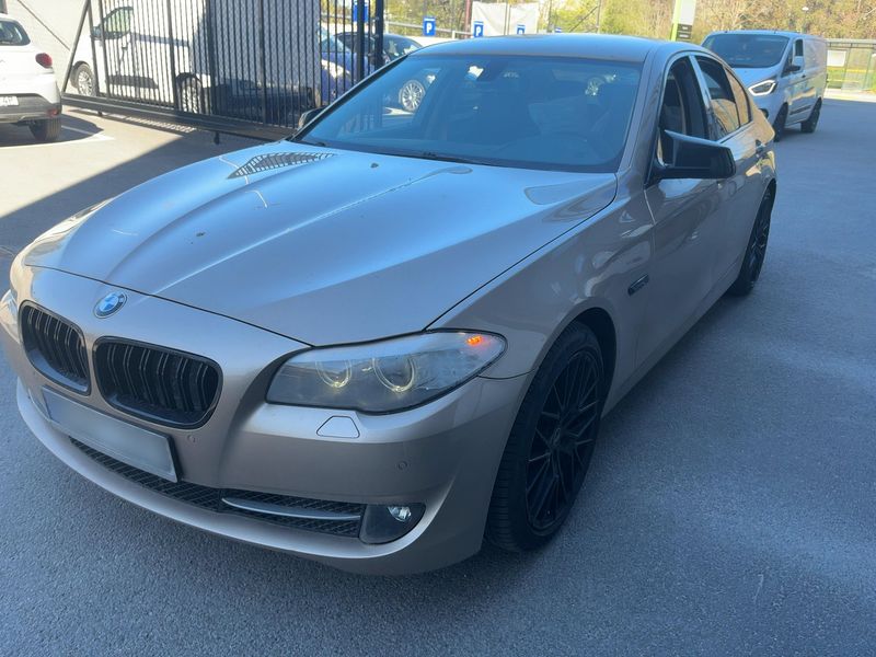 BMW 5er 523i 2010 – снимка 1