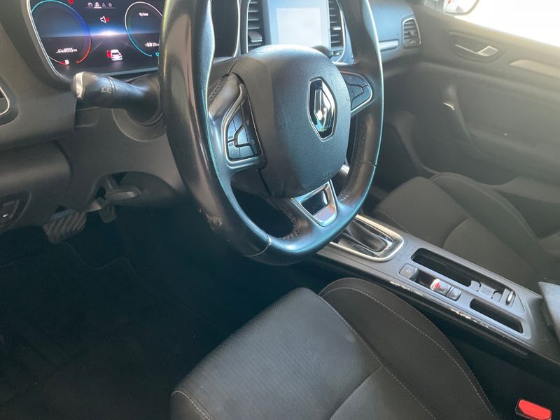 Renault Megane 1.6 Hybrid E-Tech Business Edition 2021 – снимка 25
