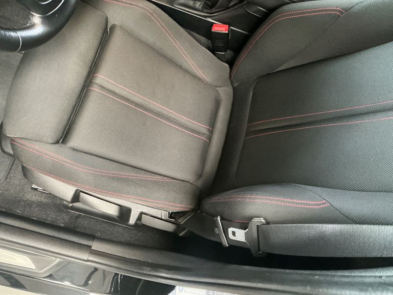 BMW 1er 118d xDrive Sport Line 2018 – снимка 23