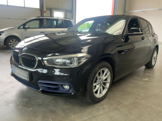 BMW 1er 118d xDrive Sport Line 2018 – снимка 1