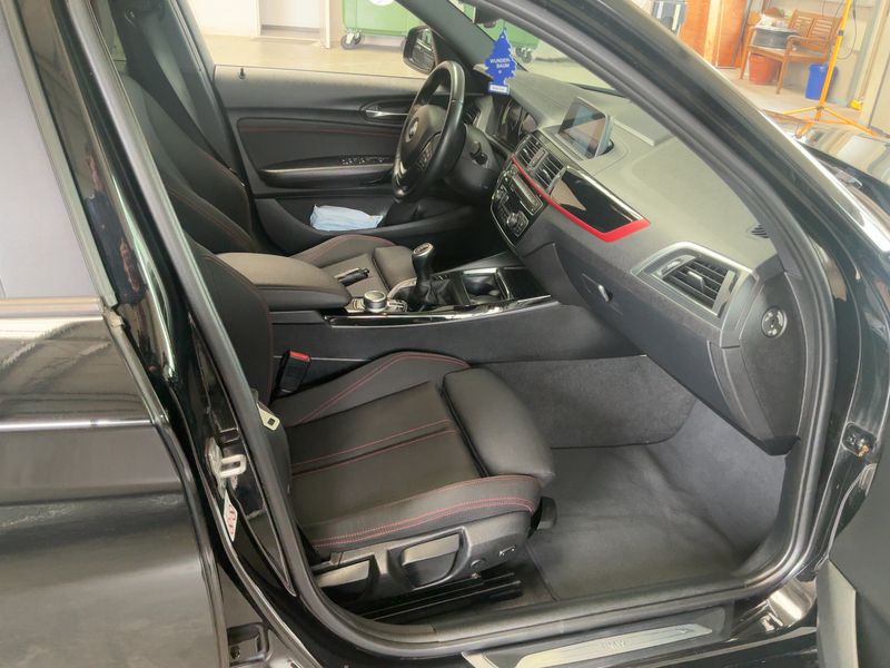 BMW 1er 118d xDrive Sport Line 2018 – снимка 16