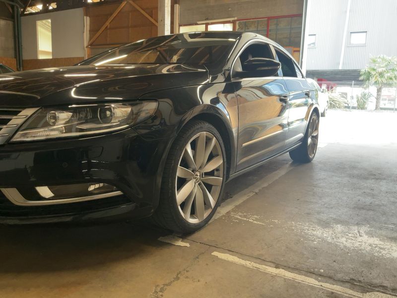 Volkswagen CC 2.0 TDI Carat Edition BlueMotion Tech 2014 – снимка 2