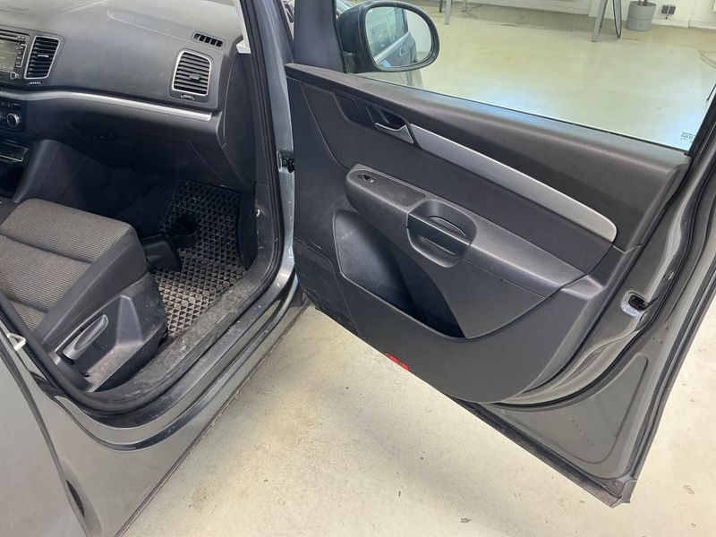 Volkswagen Sharan 2.0 TDI Comfortline BlueMotion Tech 2015 – снимка 40