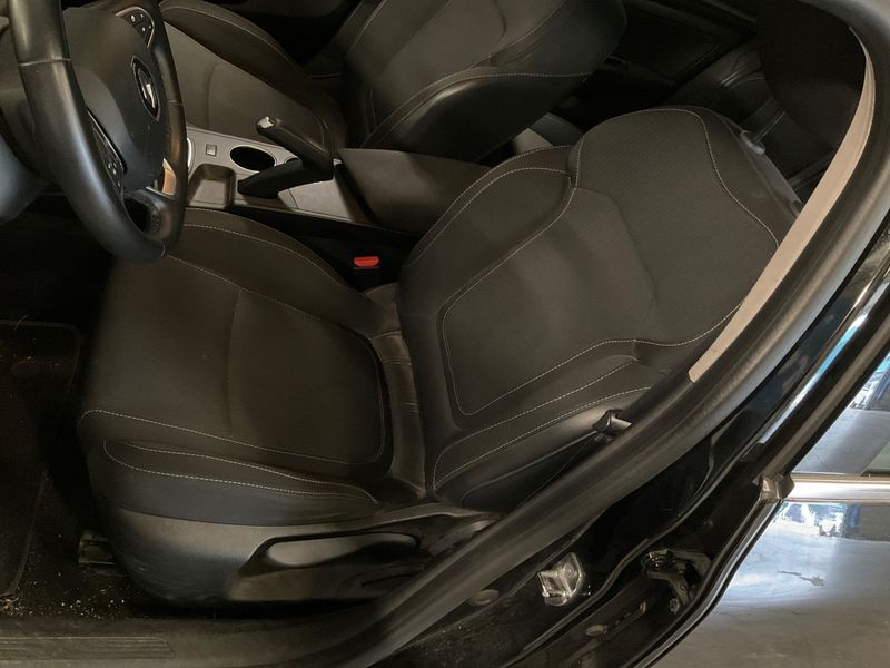 Renault Megane 1.5 BLUE dCi Business 2021 – снимка 25