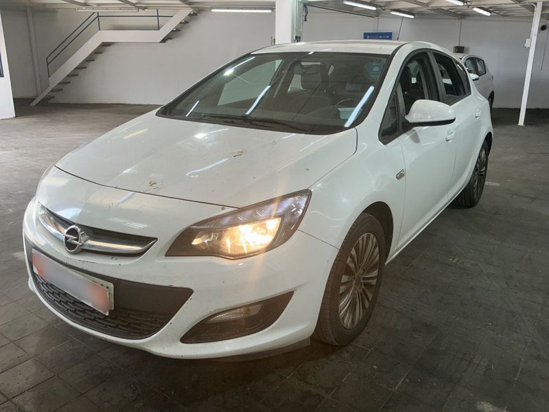 Opel Astra 1.6 CDTI DPF Selective 2015