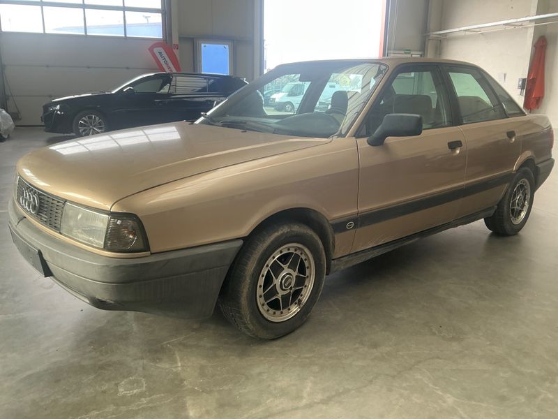 Audi 80 1.8 1987 – снимка 1