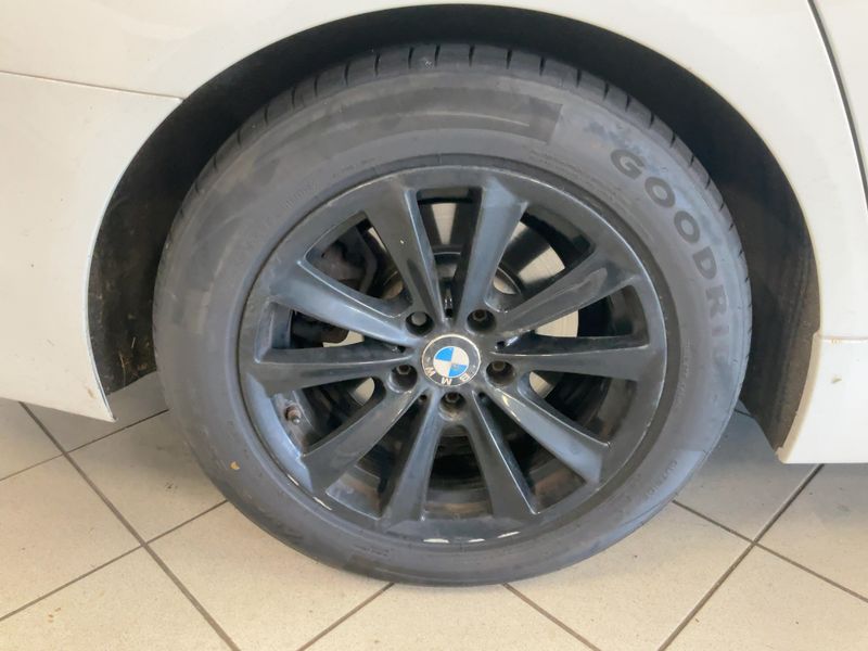 BMW 5er 520d xDrive 2016 – снимка 17