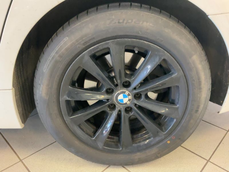 BMW 5er 520d xDrive 2016 – снимка 16