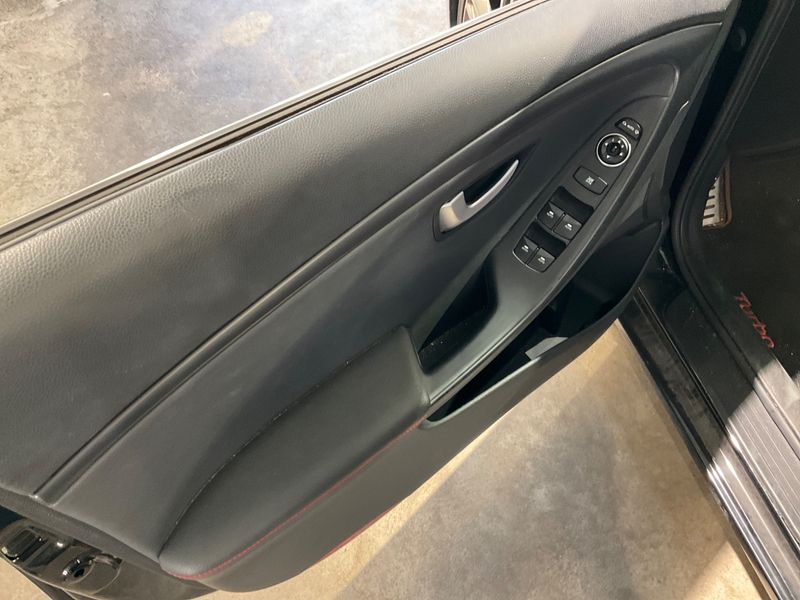 Hyundai i30 1.6 TGDI Turbo 2016 – снимка 27