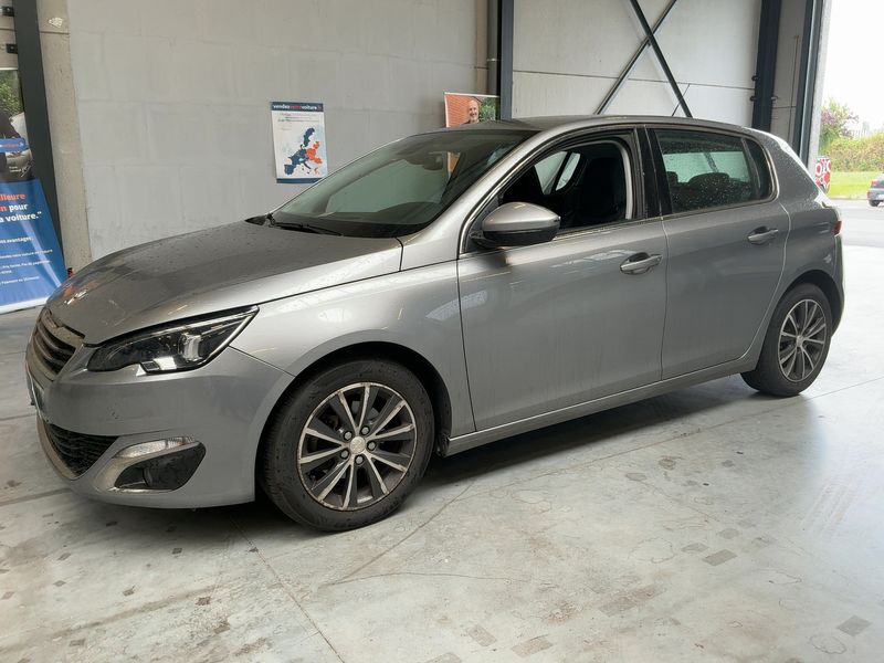 Peugeot 308 1.2 e-THP Allure 2015 – снимка 2