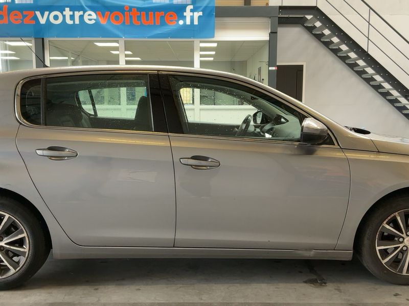 Peugeot 308 1.2 e-THP Allure 2015 – снимка 10