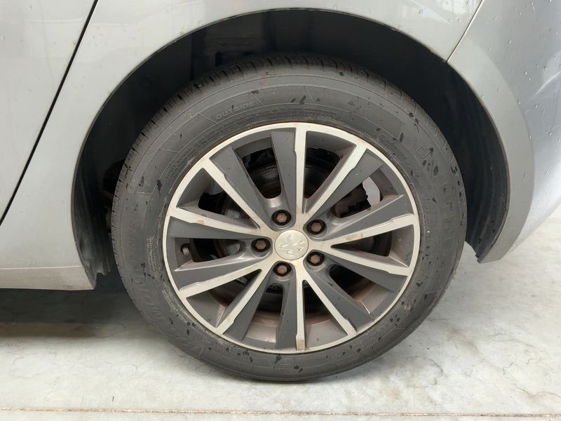 Peugeot 308 1.2 e-THP Allure 2015 – снимка 5