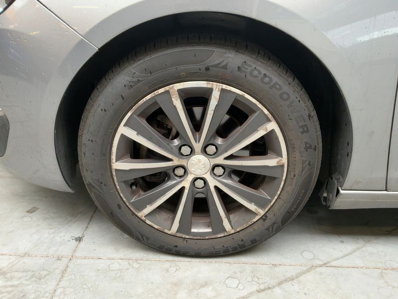 Peugeot 308 1.2 e-THP Allure 2015 – снимка 3