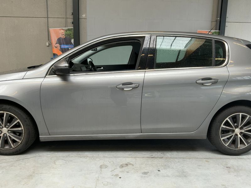 Peugeot 308 1.2 e-THP Allure 2015 – снимка 4