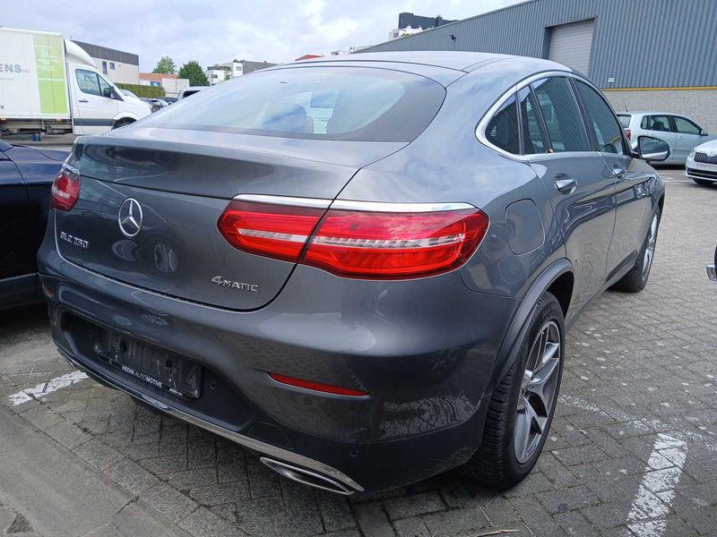 Mercedes-Benz GLC-Klasse GLC 250 4Matic AMG Line 2019 – снимка 5