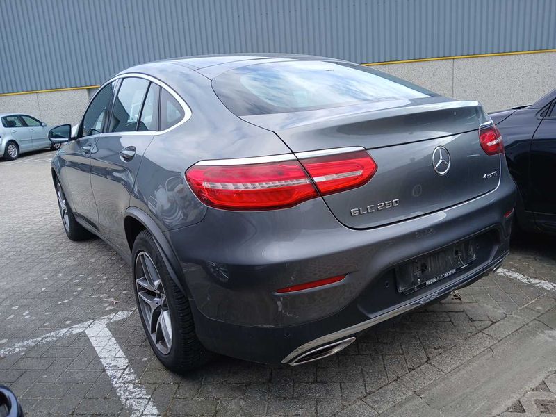 Mercedes-Benz GLC-Klasse GLC 250 4Matic AMG Line 2019 – снимка 3