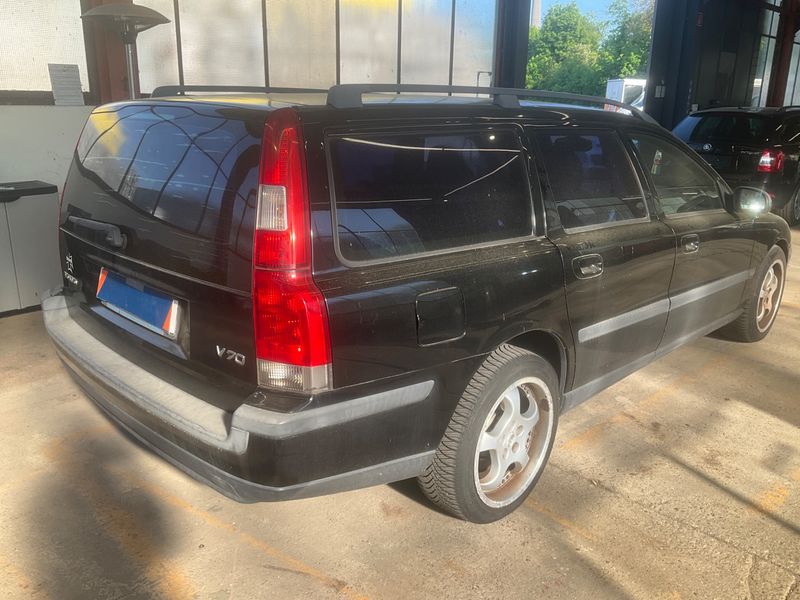 Volvo V70 2.4 2000 – снимка 2