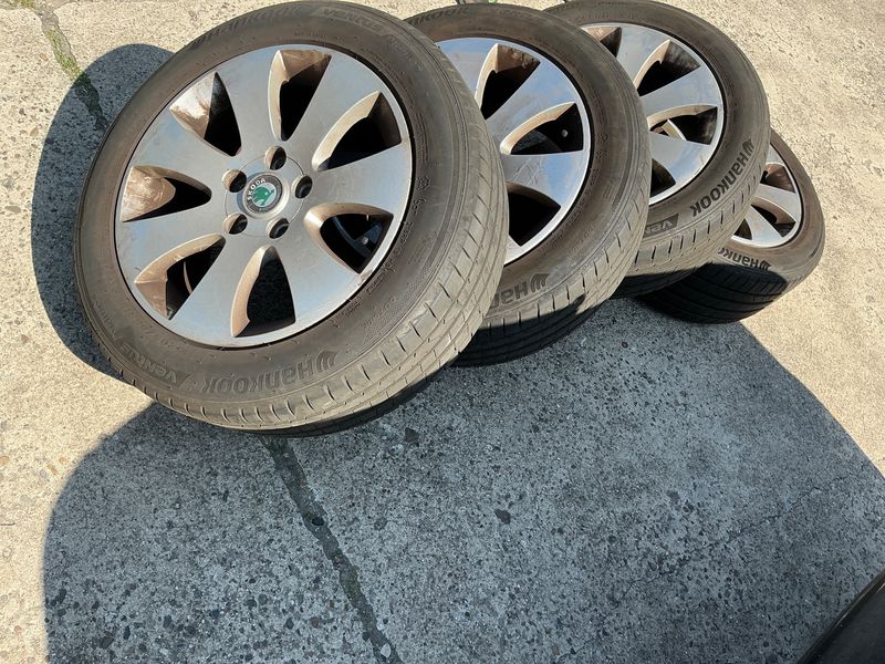 Skoda Superb 2.0 TDI Ambition 2013 – снимка 15
