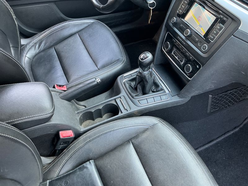 Skoda Superb 2.0 TDI Ambition 2013 – снимка 35