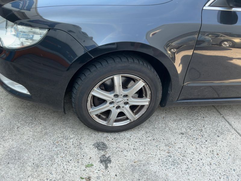 Skoda Superb 2.0 TDI Ambition 2013 – снимка 3
