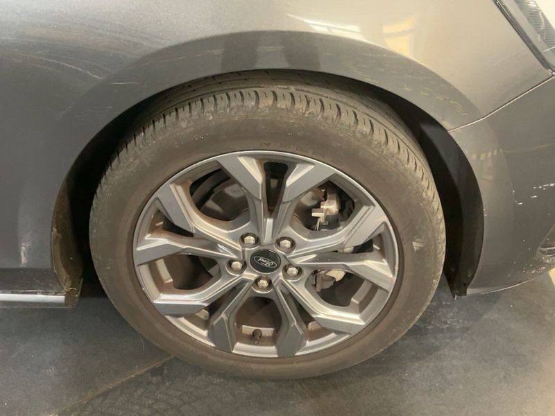 Ford Focus 1.0 EcoBoost Mild-Hybrid ST-Line Design 2023 – снимка 11