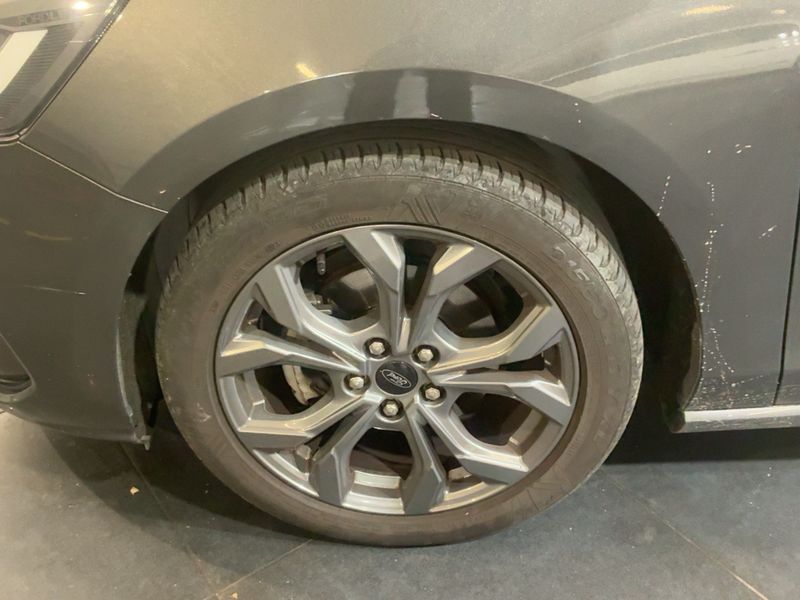Ford Focus 1.0 EcoBoost Mild-Hybrid ST-Line Design 2023 – снимка 3