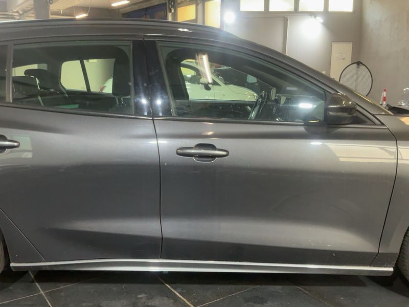 Ford Focus 1.0 EcoBoost Mild-Hybrid ST-Line Design 2023 – снимка 10