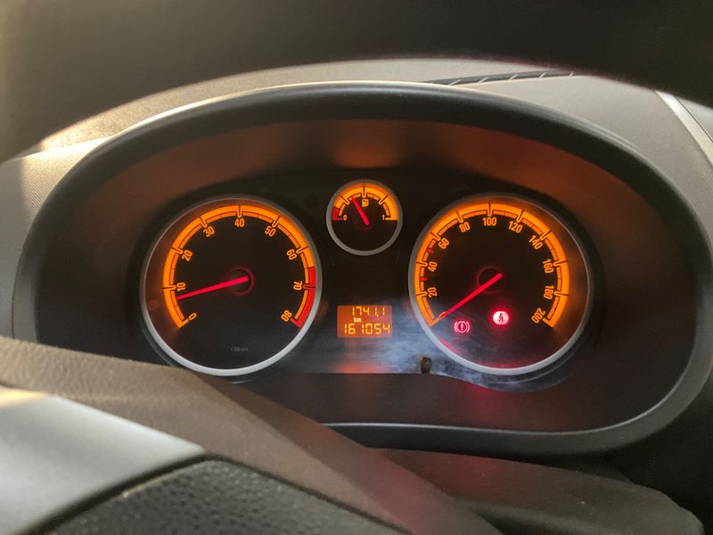 Opel Corsa 1.2 Enjoy 2009 – снимка 4