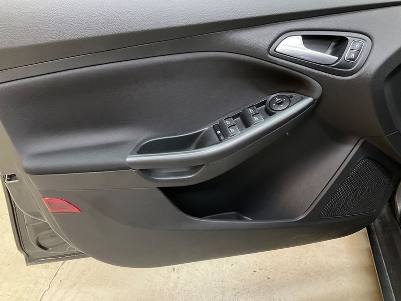 Ford Focus 1.0 EcoBoost Trend 2017 – снимка 24