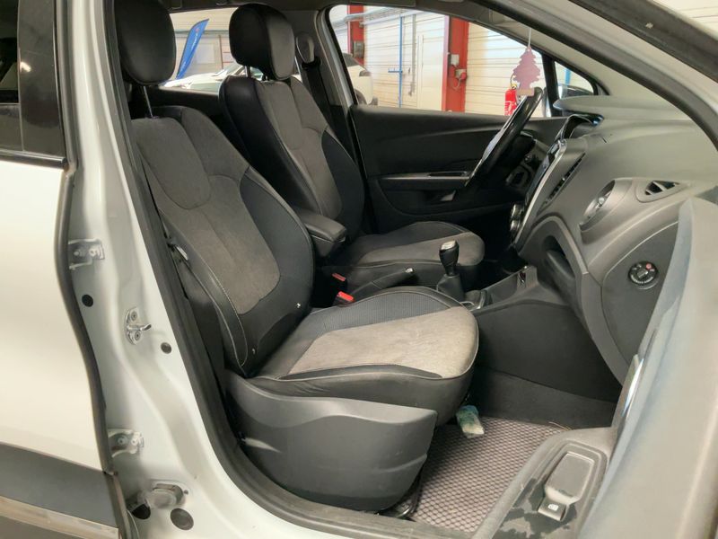 Renault Captur 1.5 dCi Energy Intens 2017 – снимка 16