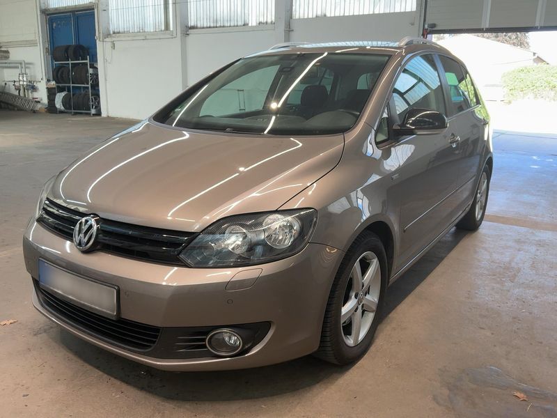 Volkswagen Golf VI Plus 2.0 TDI Match 2013 – снимка 1