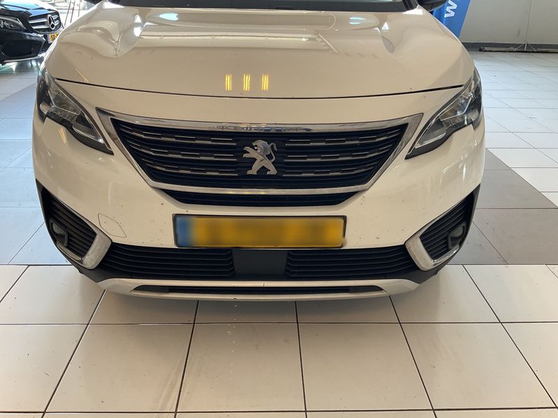 Peugeot 5008 1.2 PureTech Allure 2019 – снимка 25