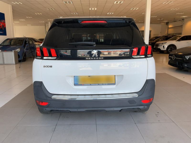 Peugeot 5008 1.2 PureTech Allure 2019 – снимка 7